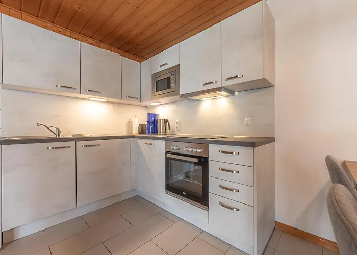 Moewe 212 * מירו