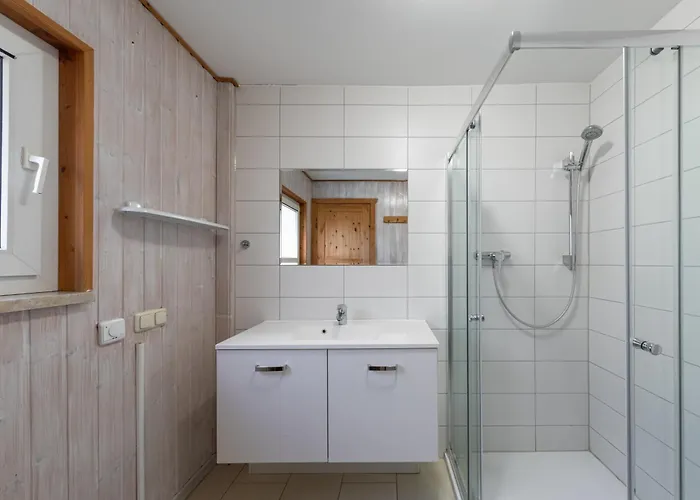 Moewe 212 * מירו